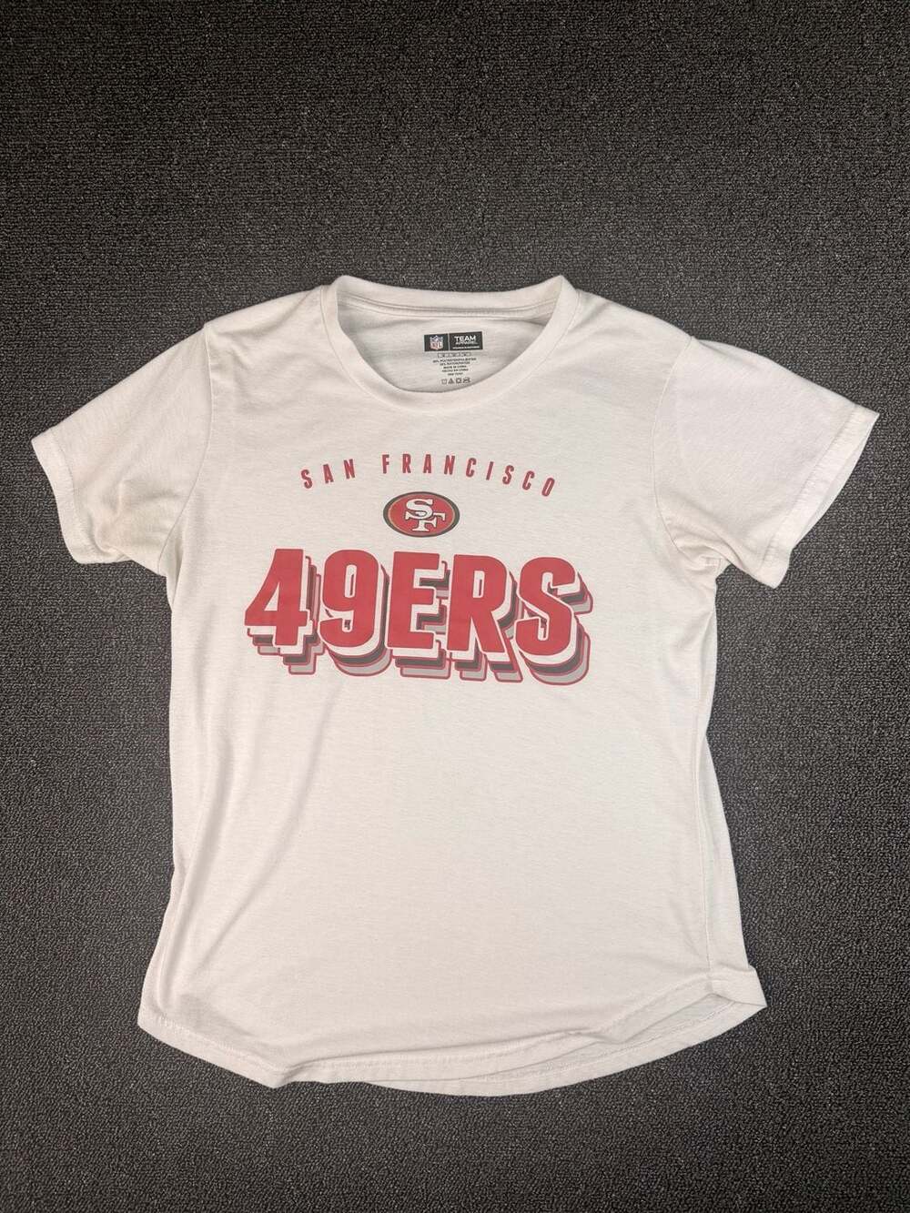 NFL Team Apparel San Francisco 49ers T-Shirt Size M White Graphic Tee
